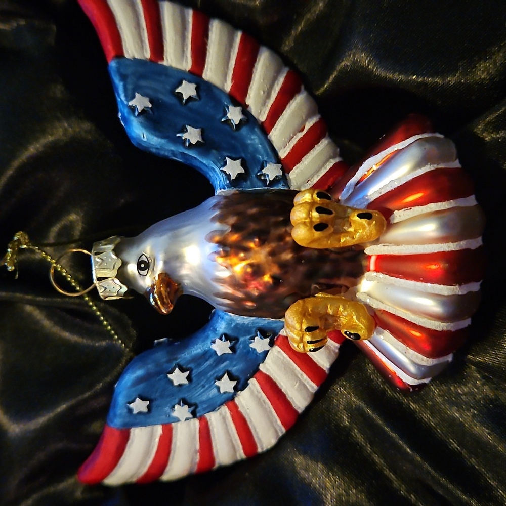 USA Patriotic Bald Eagle Glass Ornament with Stars and Stripes New With Gift Box